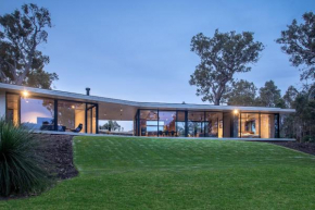 Boomerang House I Private Properties